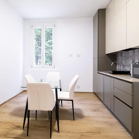Homeby, Due Agosto Apartament *